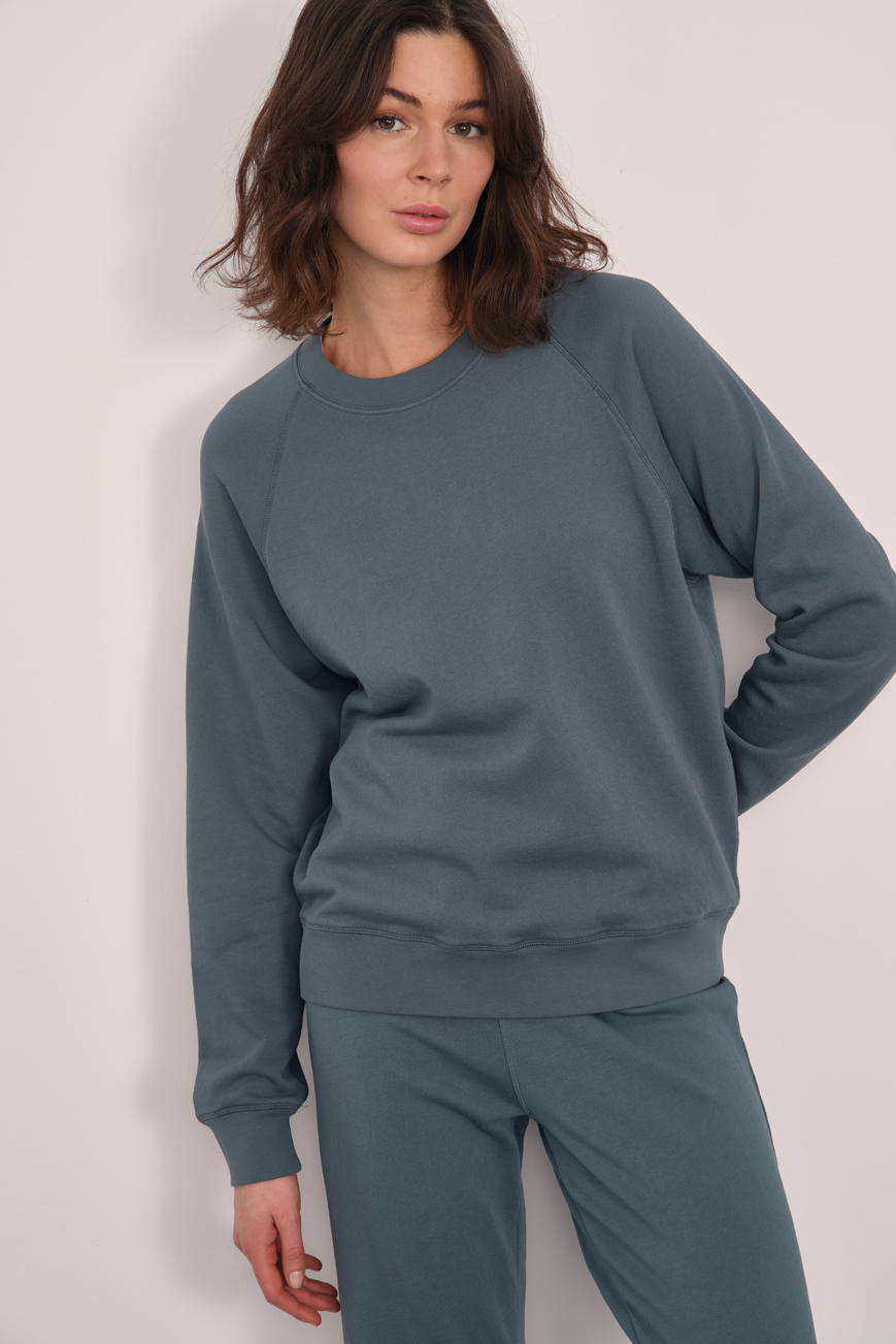 Garment-Dyed Lightweight Cotton Reglan Kollu Sweatshirt