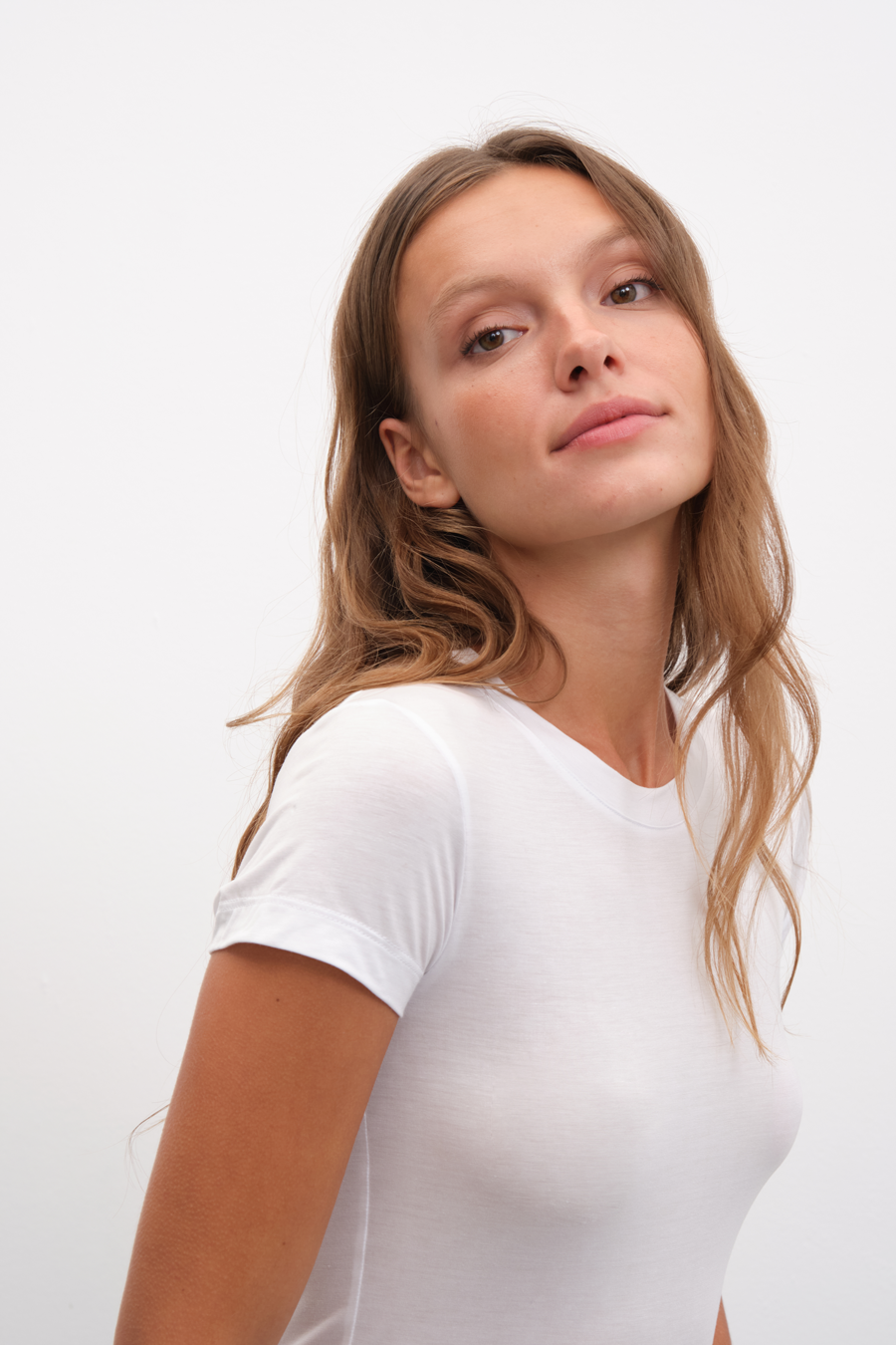 Featherweight Form-Fitting 90s Baby Tee