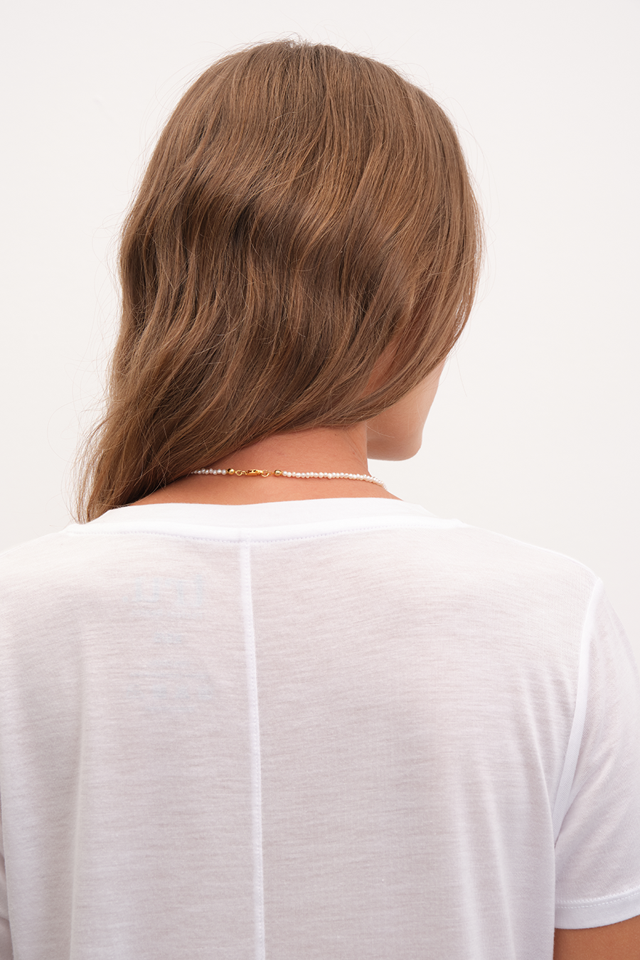 Featherweight Sırt Detaylı V Yakalı Lyocell T-shirt (TENCEL™)