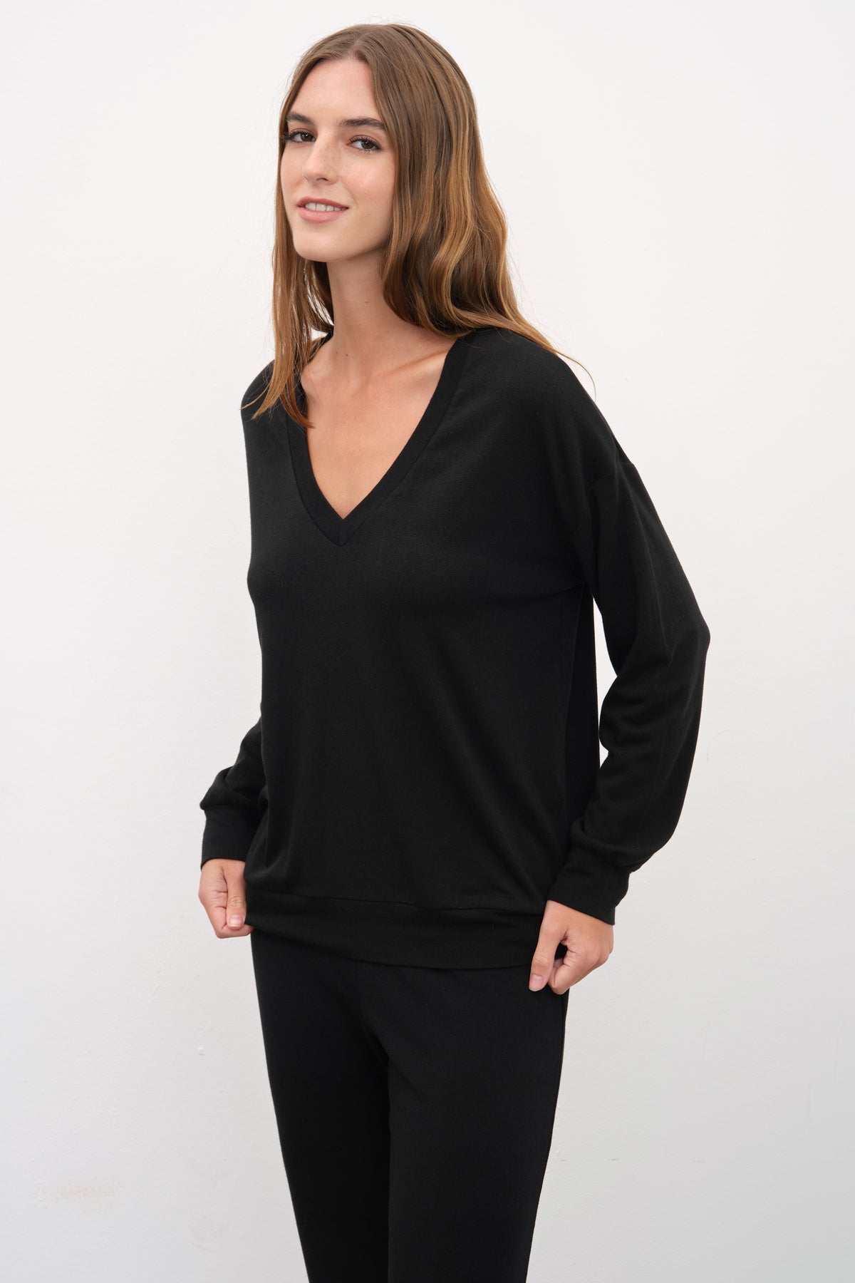 Super-Lightweight V Yakalı Sweatshirt