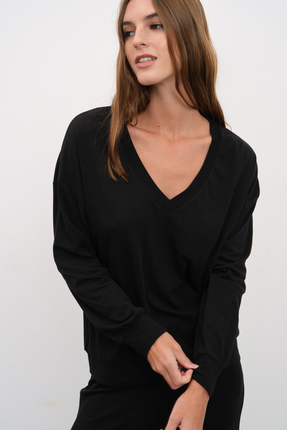 Super-Lightweight V Yakalı Sweatshirt