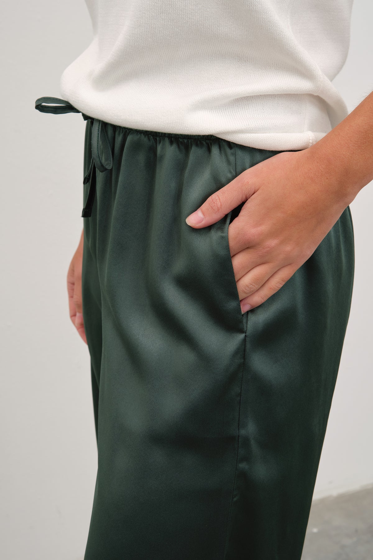 İpek Saten Bol Paçalı Pantolon