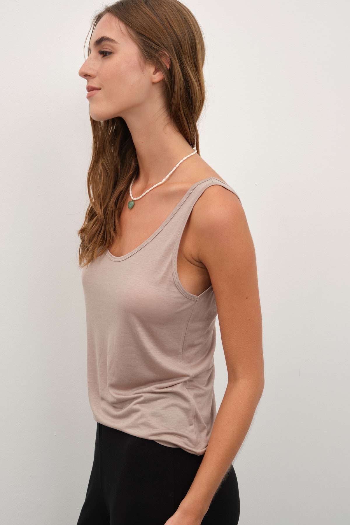 Featherweight Sırt Dekolteli Lyocell Atlet (TENCEL™)