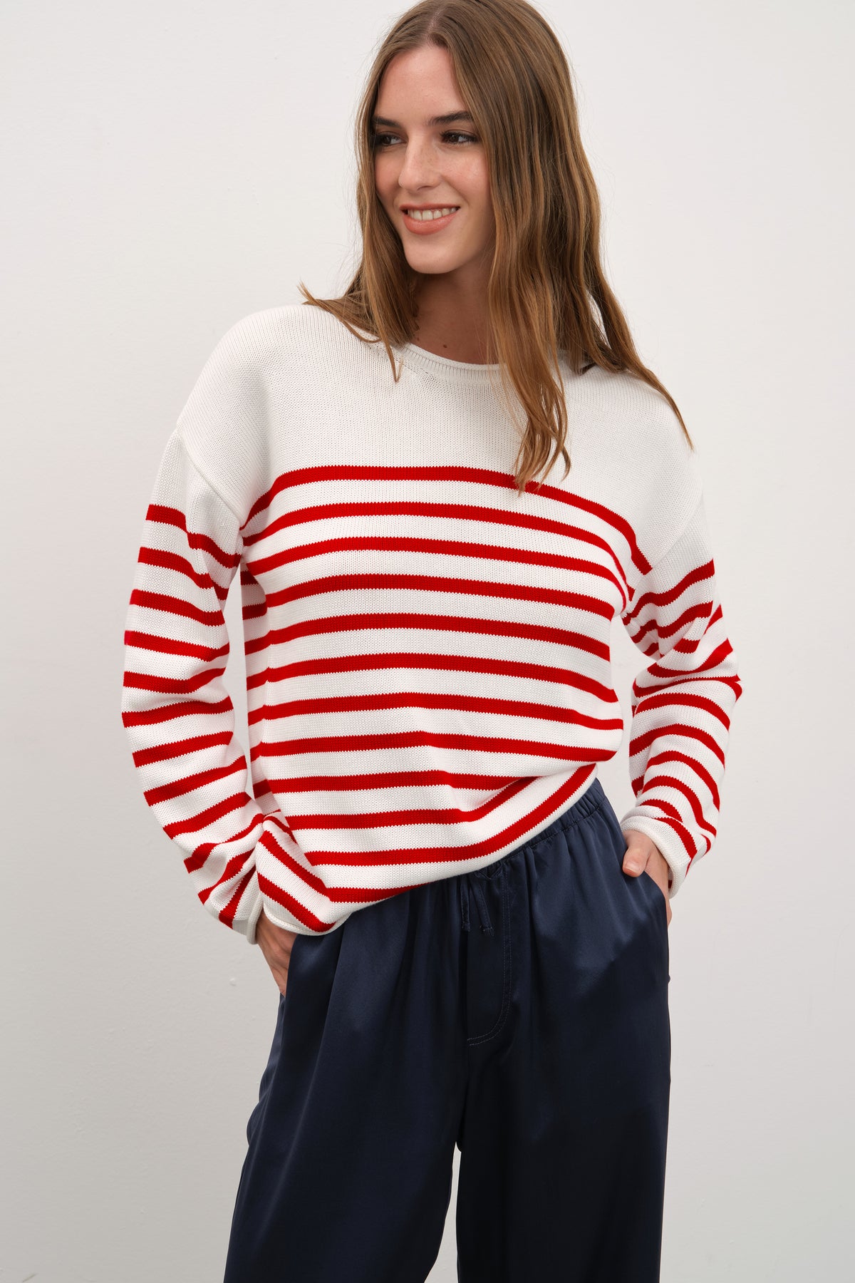 Kıvrık Yakalı Düşük Omuzlu Cotton Modal Triko