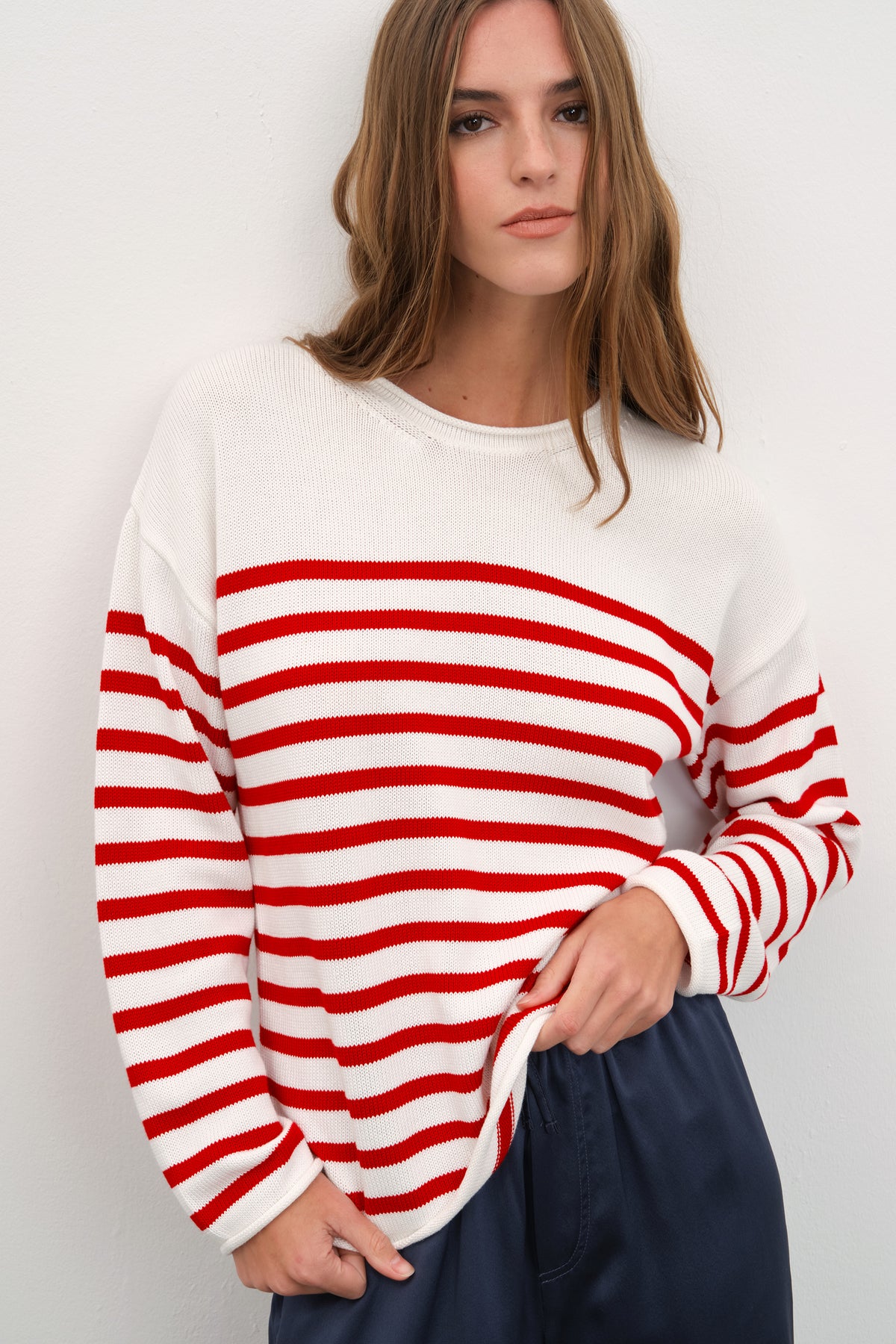 Kıvrık Yakalı Düşük Omuzlu Cotton Modal Triko