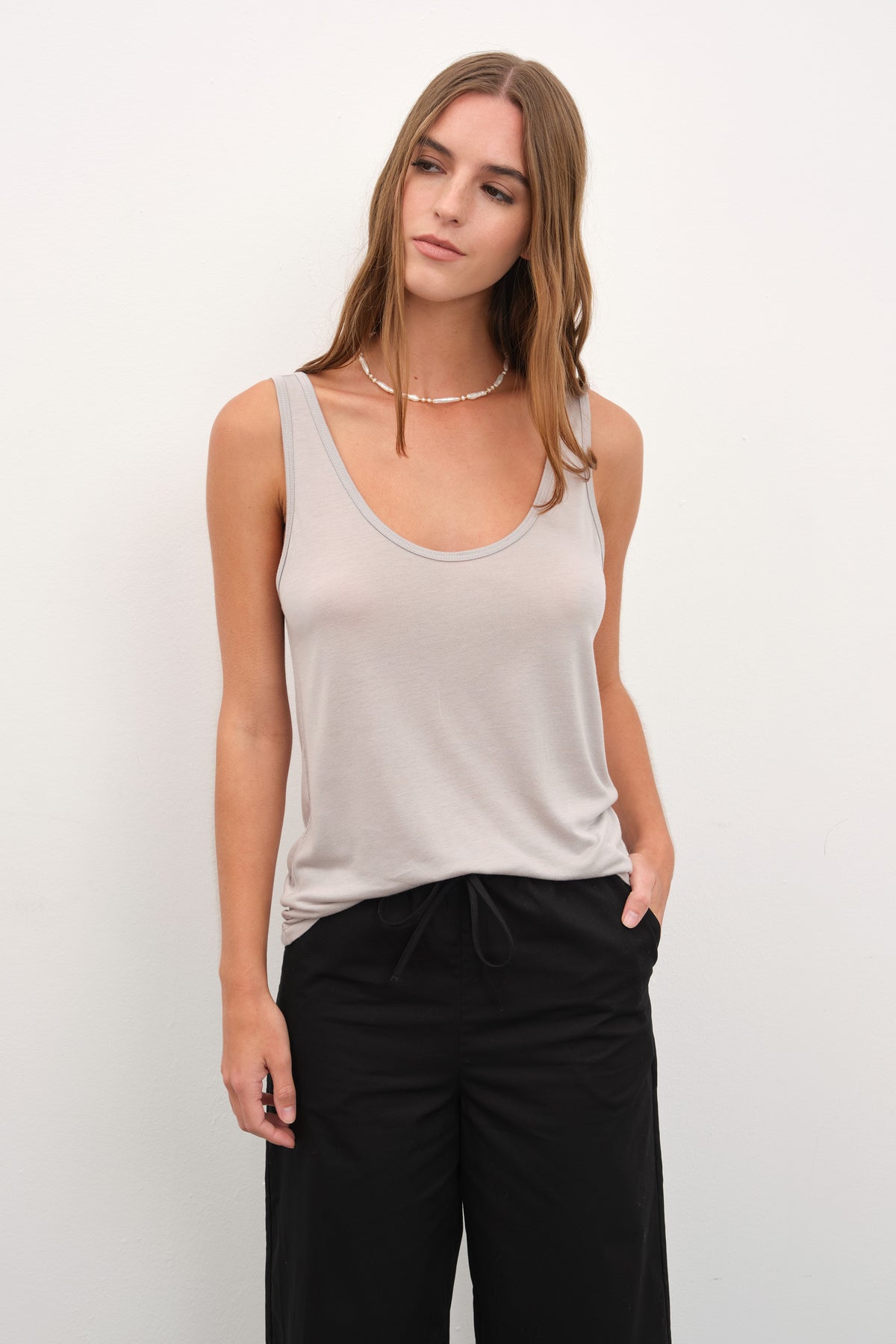 Featherweight Sırt Dekolteli Lyocell Atlet (TENCEL™)