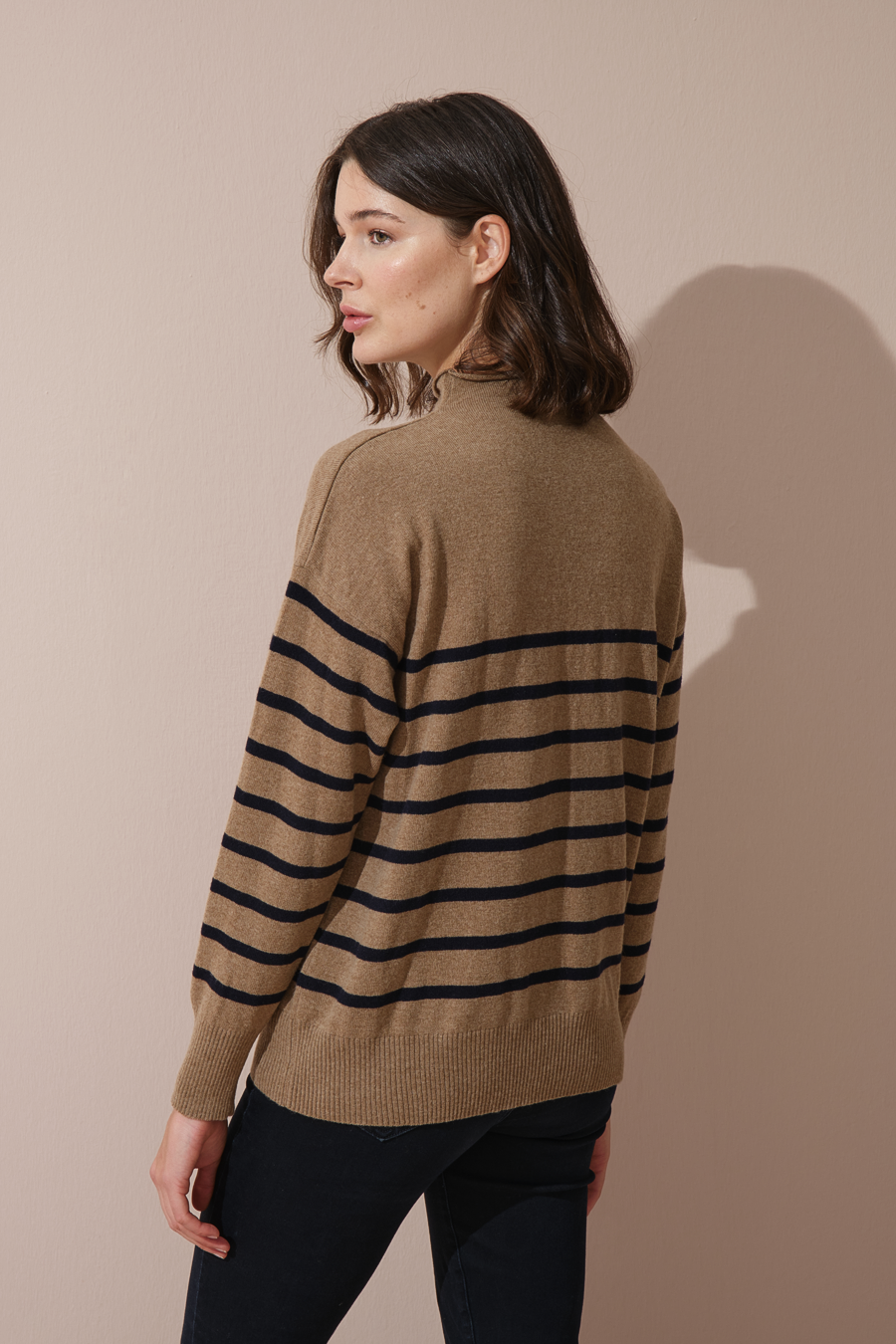 Dik Yakalı Çizgili Cashmere Merino Triko