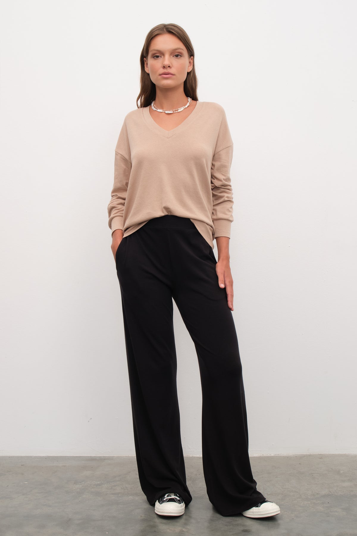 Super-Lightweight V Yakalı Sweatshirt