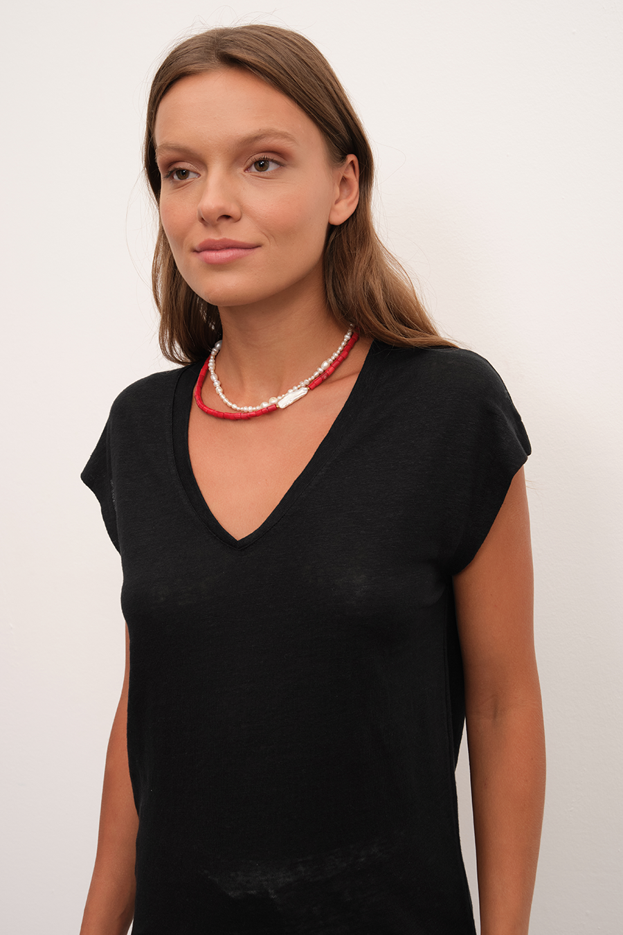 V Yakalı Cotton Linen T-shirt