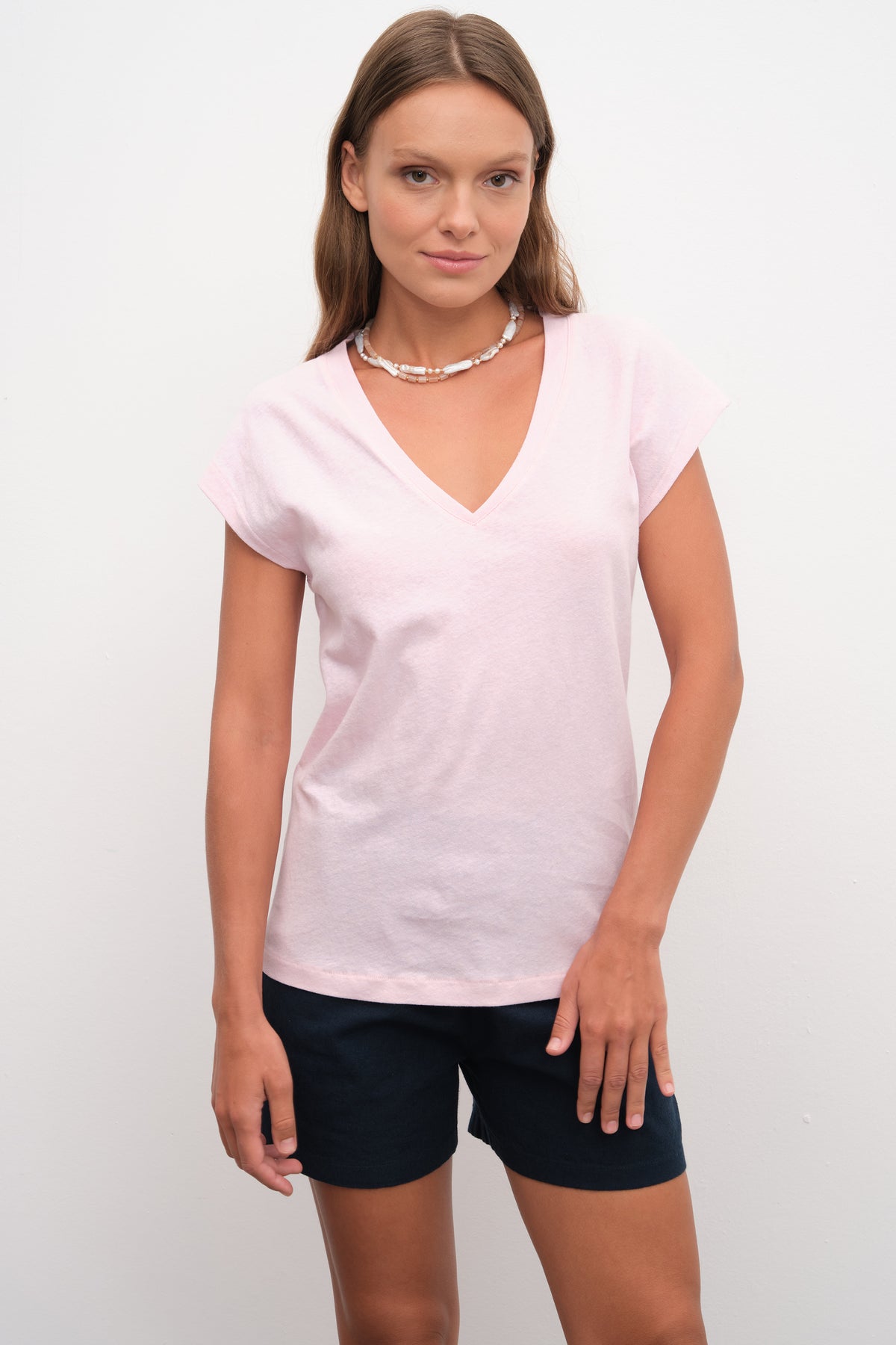 V Yakalı Cotton Linen T-shirt
