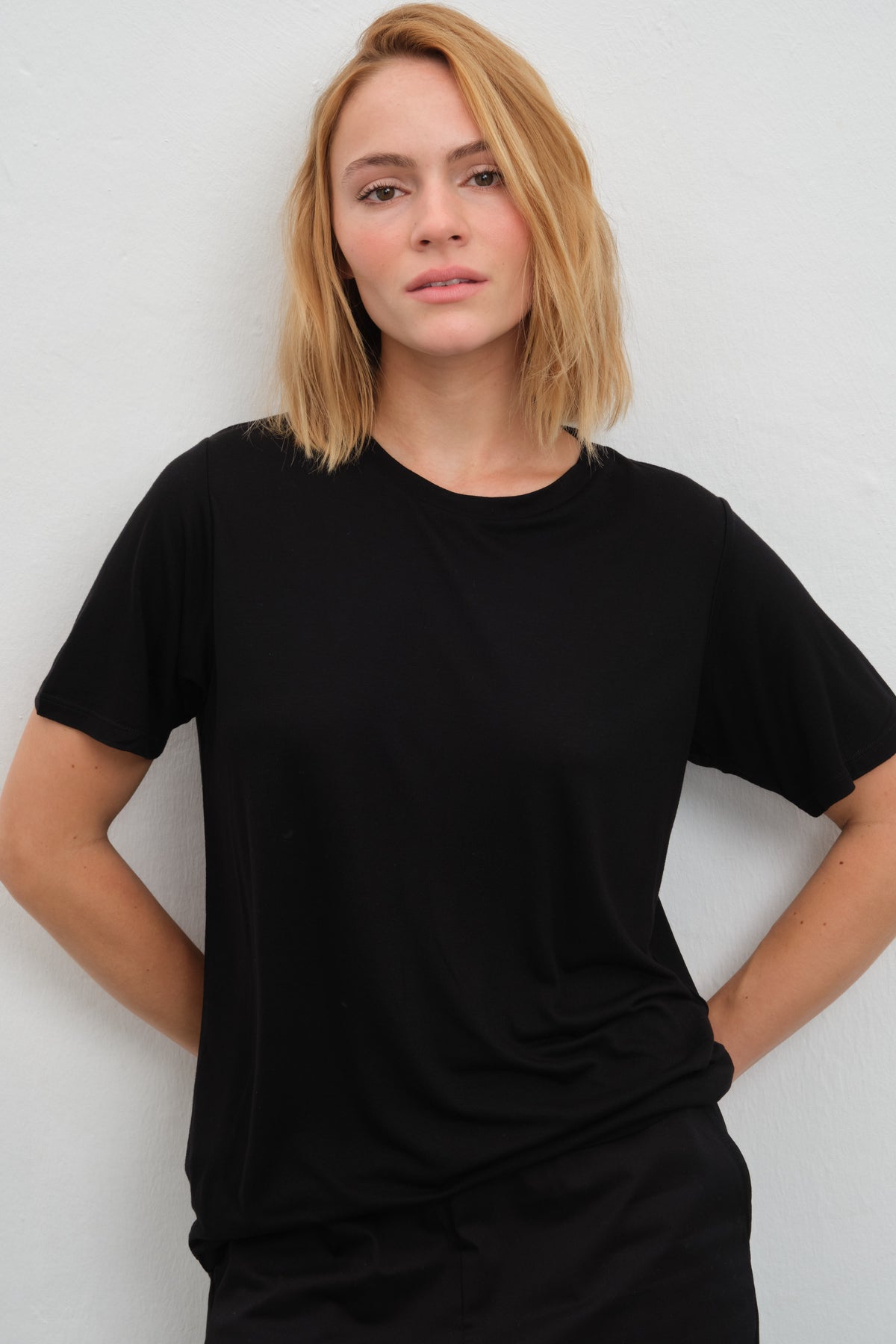 Featherweight Bisiklet Yakalı Lyocell T-shirt (TENCEL™)