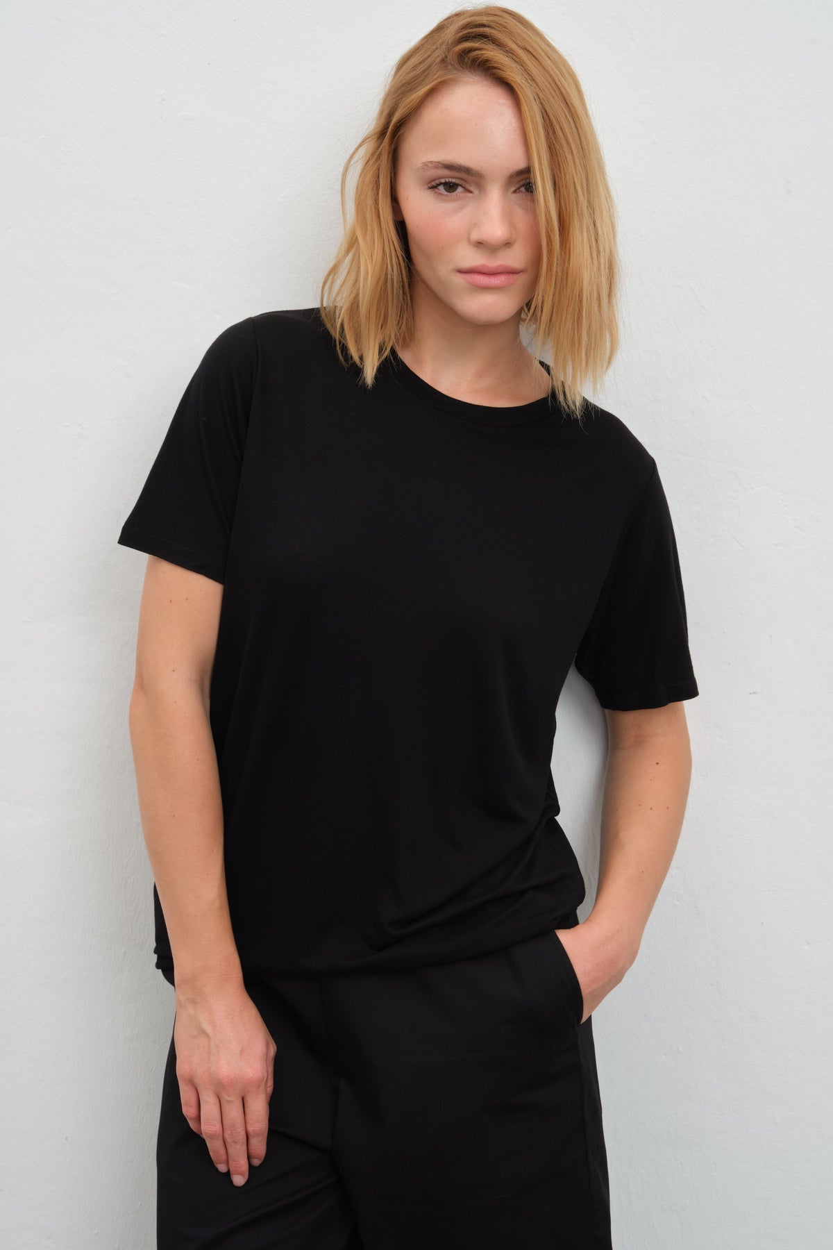 Featherweight Bisiklet Yakalı Lyocell T-shirt (TENCEL™)