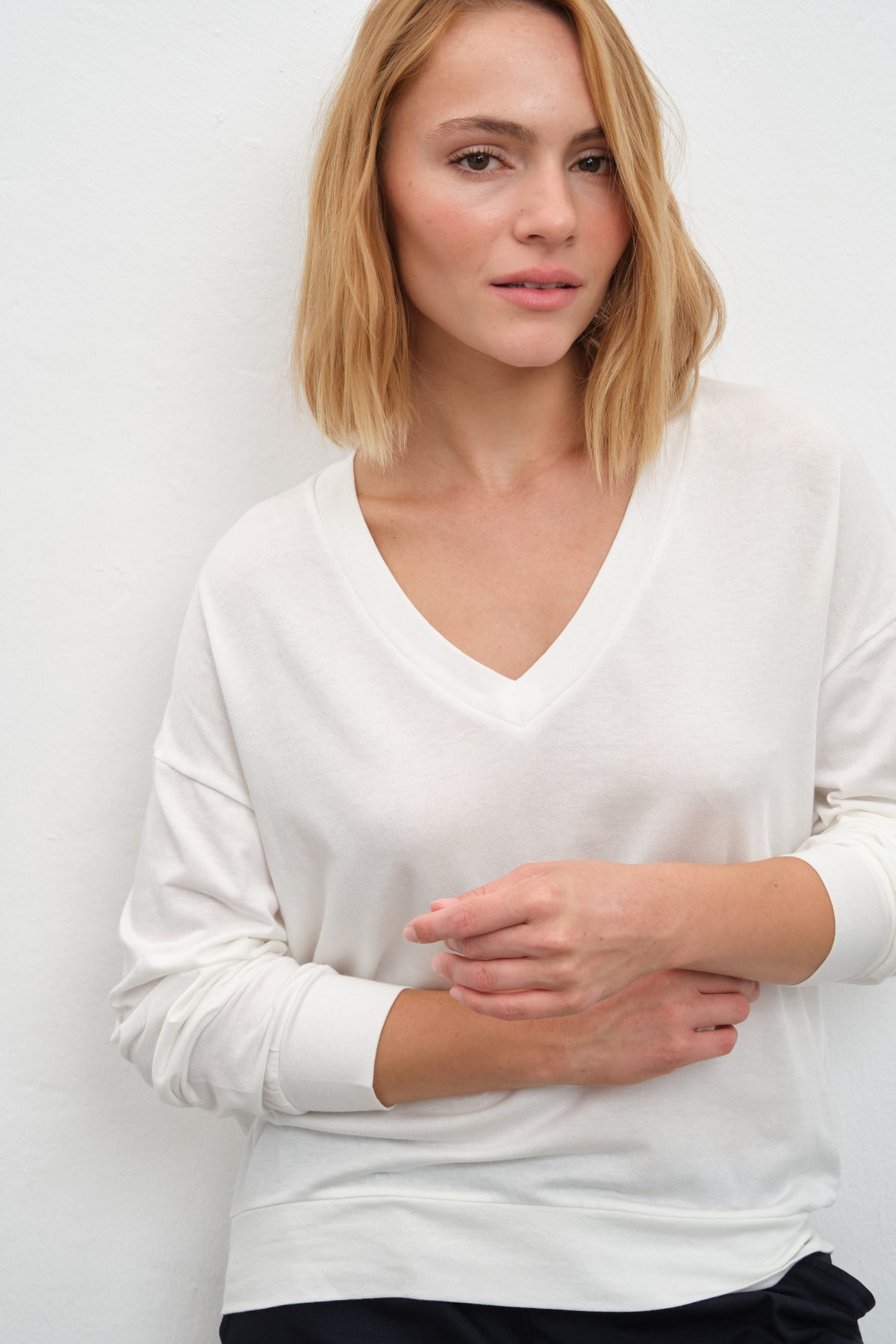 Super-Lightweight V Yakalı Sweatshirt