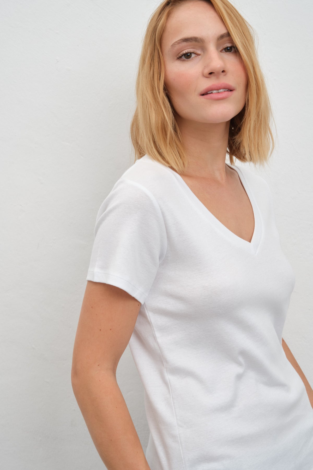 Everyday Cotton V Yakalı Fitted T-shirt
