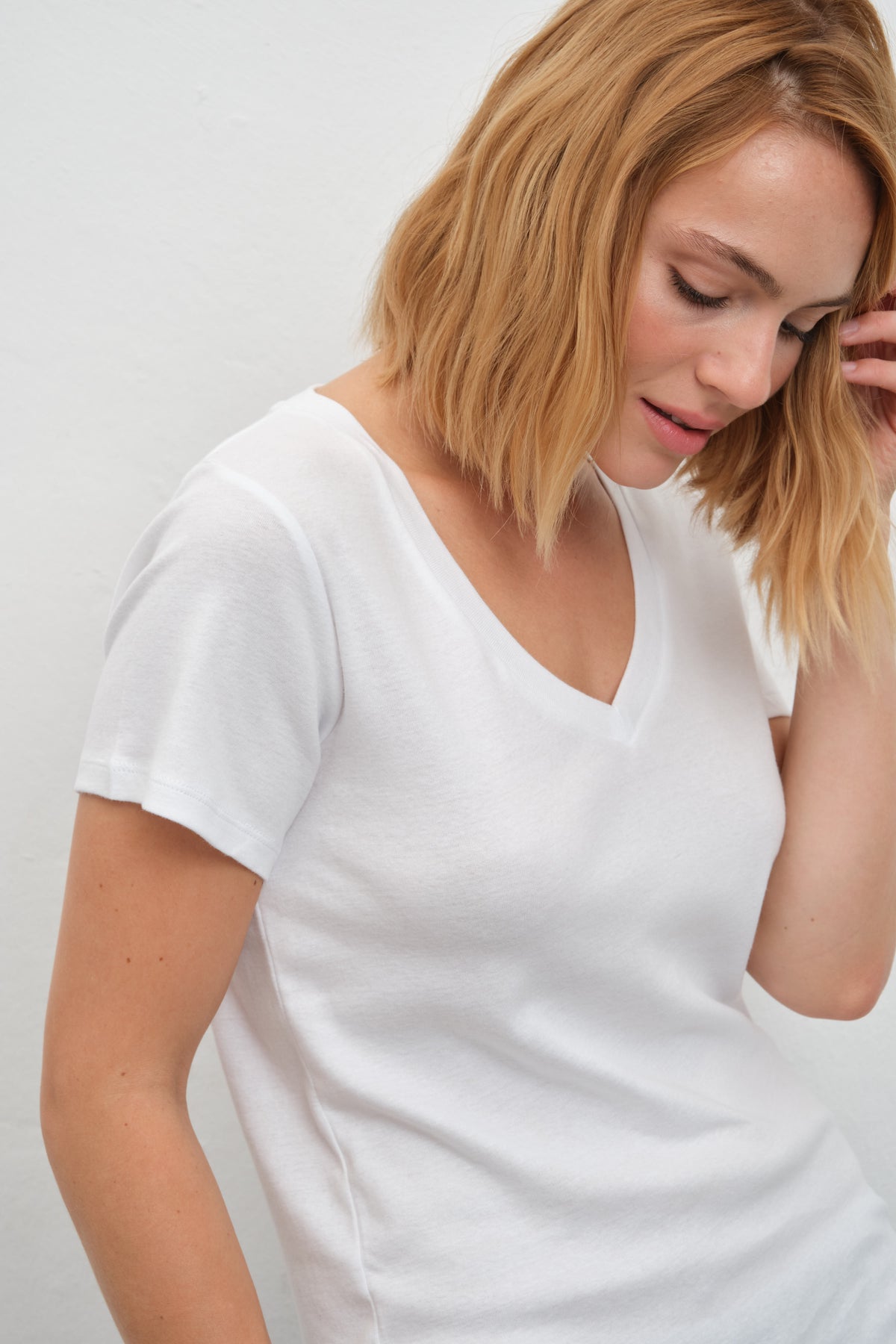Everyday Cotton V Yakalı Fitted T-shirt
