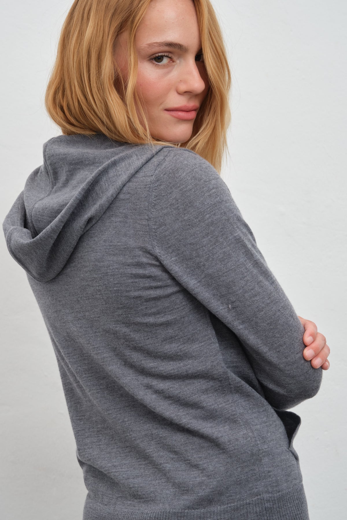 Fermuarlı Lightweight Merino Fitted Hoodie