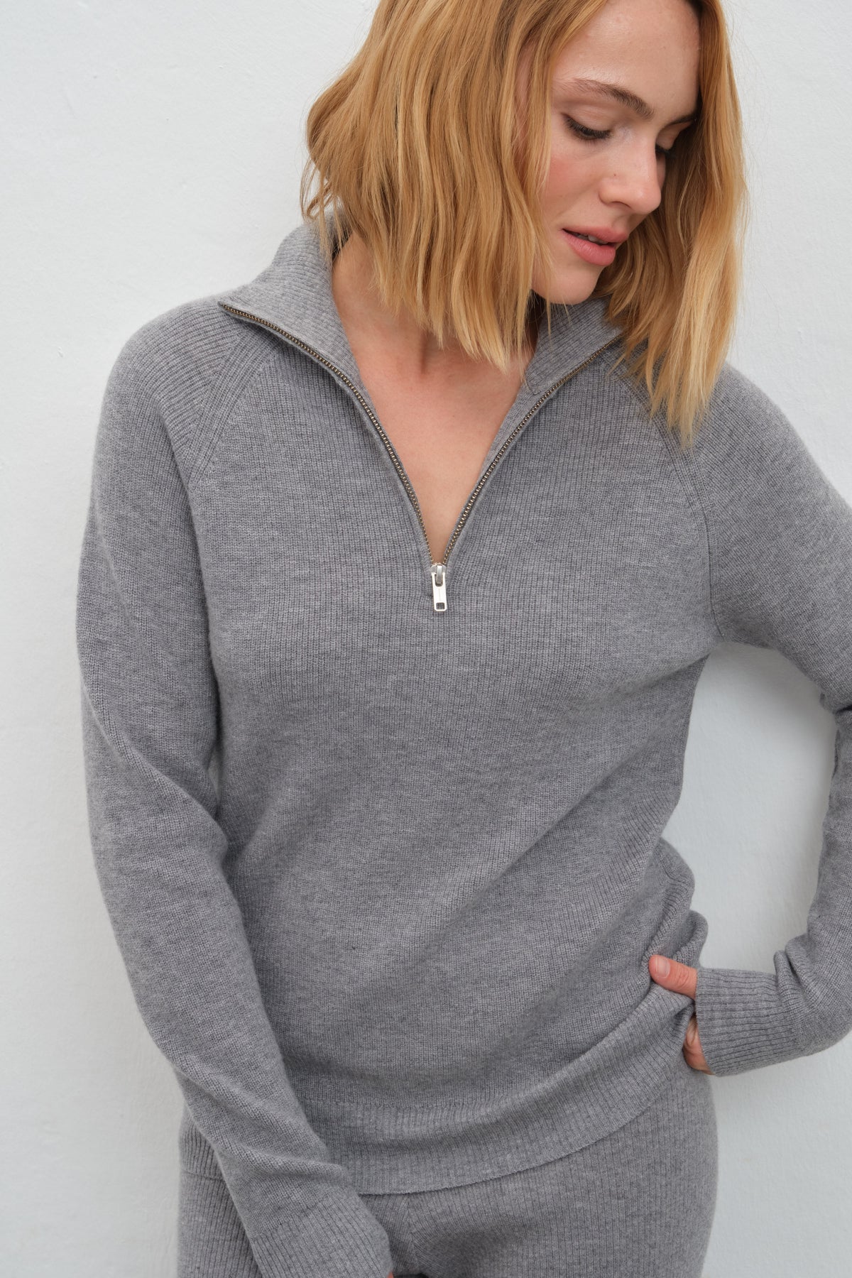 İnce Ribana Örgülü Yarım Fermuarlı Unisex Merino Triko