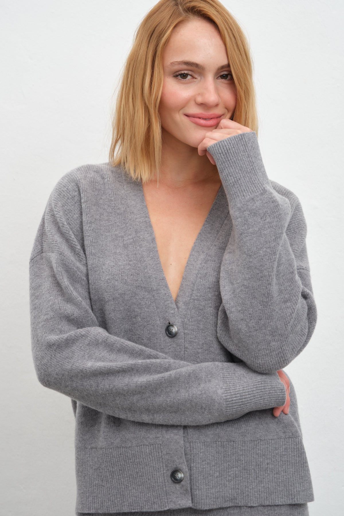 İnce Ribana Örgülü Crop Merino Hırka