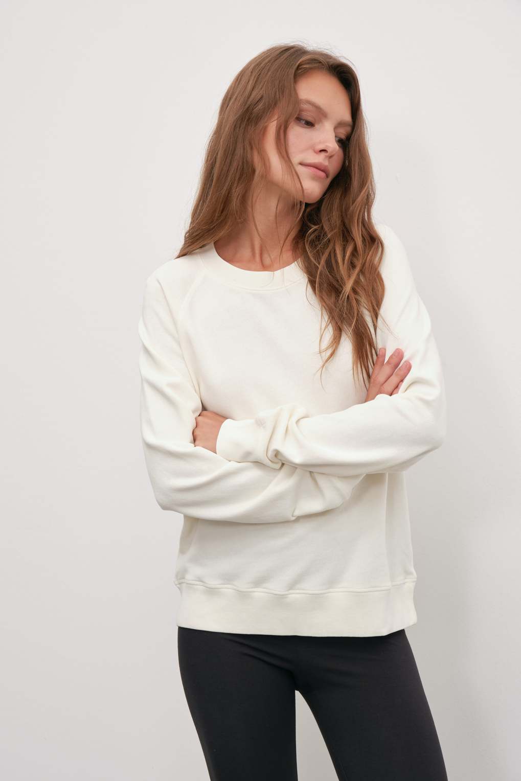 Garment-Dyed Lightweight Cotton Reglan Kollu Sweatshirt